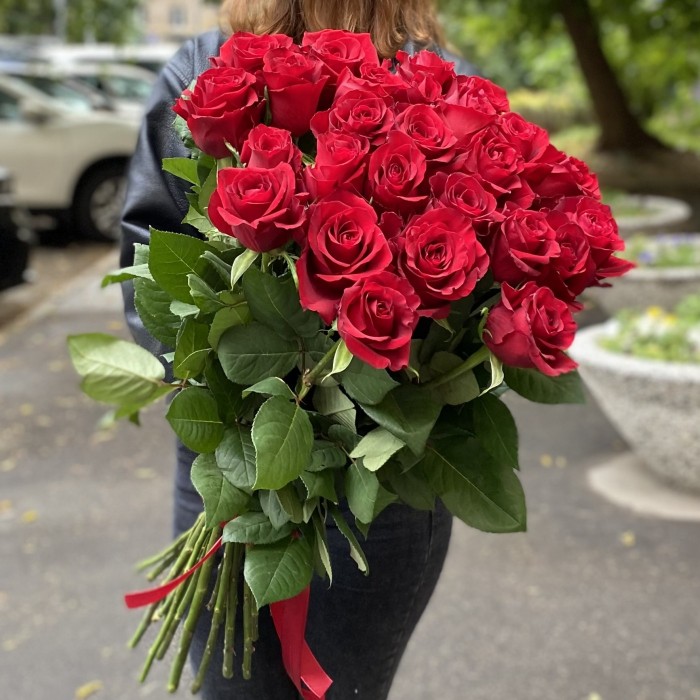 25 красных роз Эвер Ред 80 см